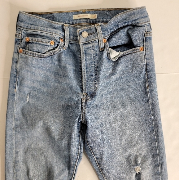 Levi's Sz 27 Wedgie Skinny Jeans Fray Distressed - Picture 2 of 8